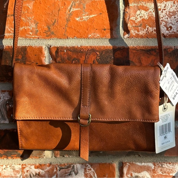 Lucky Brand Genuine Leather Crossbody Bag with Secret Compartment - Picture 1 of 14
